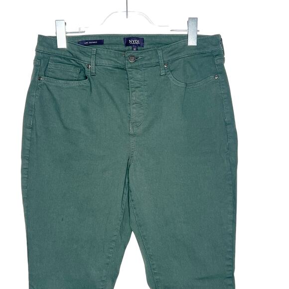 NYDJ Ami Skinny Jeans Frayed Hem Mid Rise Slimming Fit Stretch Evergreen Size 12 - Picture 6 of 16